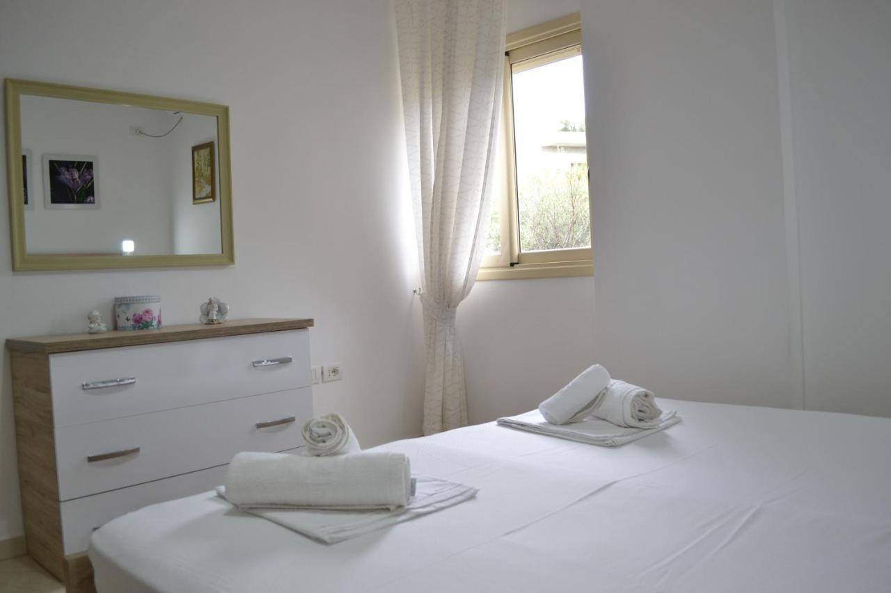 Vlorë Flowers & Green 2 Bedrooms Apartment & Box Garage מראה חיצוני תמונה
