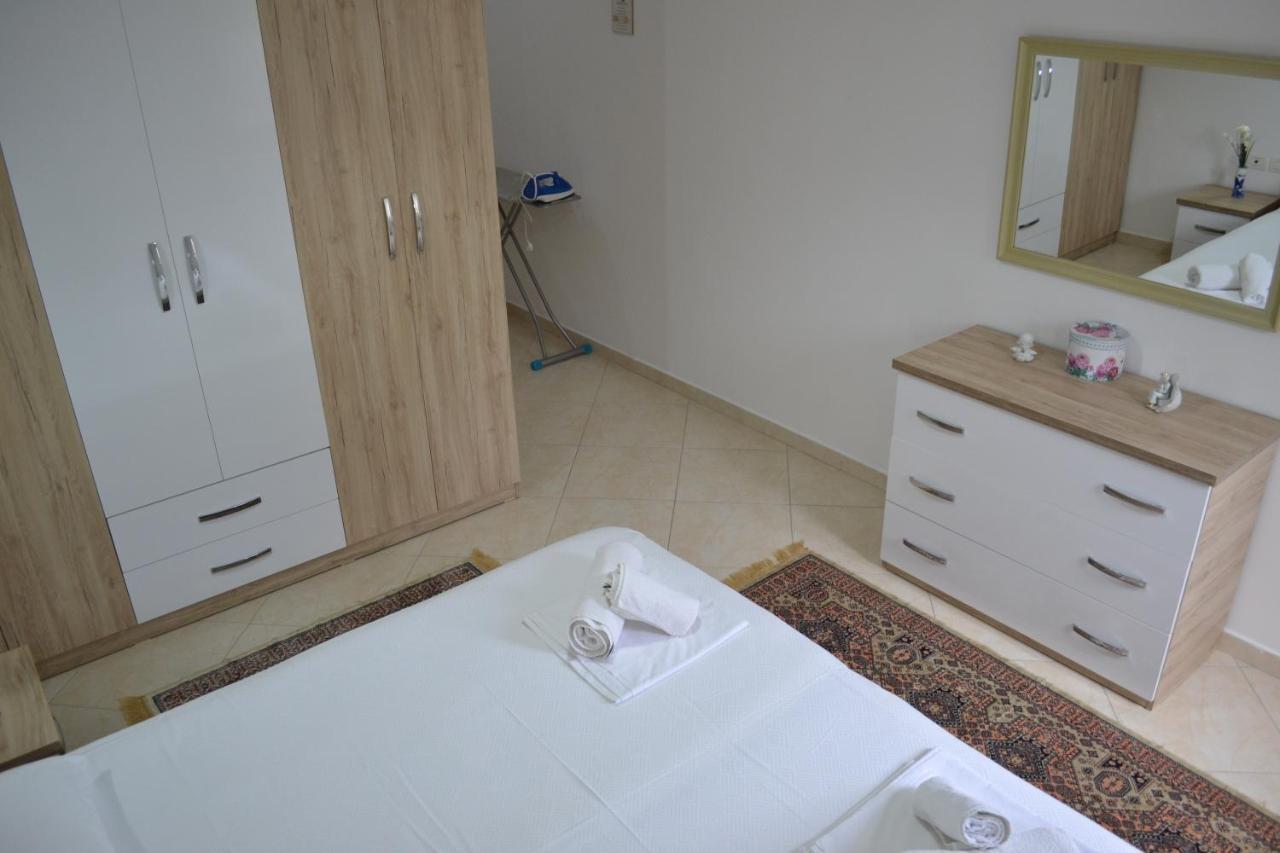 Vlorë Flowers & Green 2 Bedrooms Apartment & Box Garage מראה חיצוני תמונה