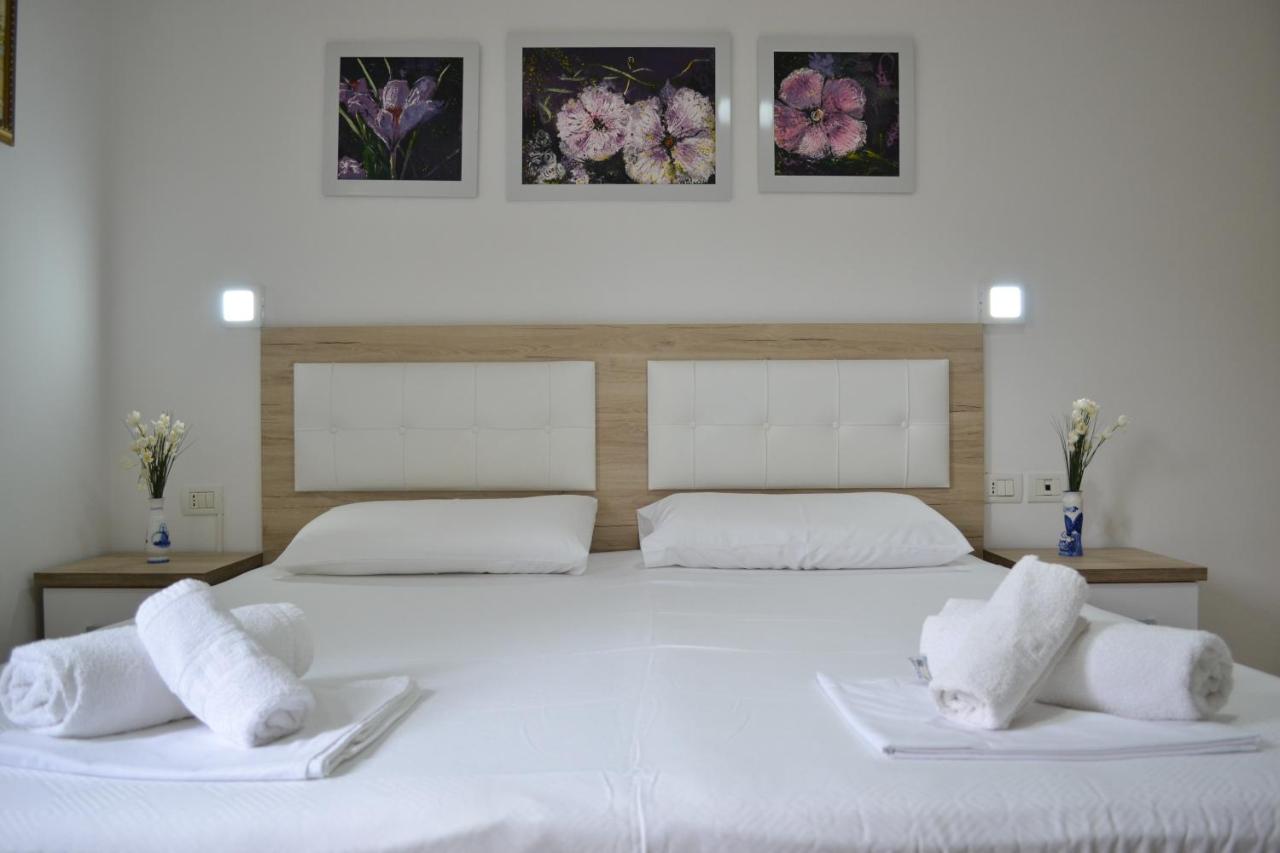Vlorë Flowers & Green 2 Bedrooms Apartment & Box Garage מראה חיצוני תמונה