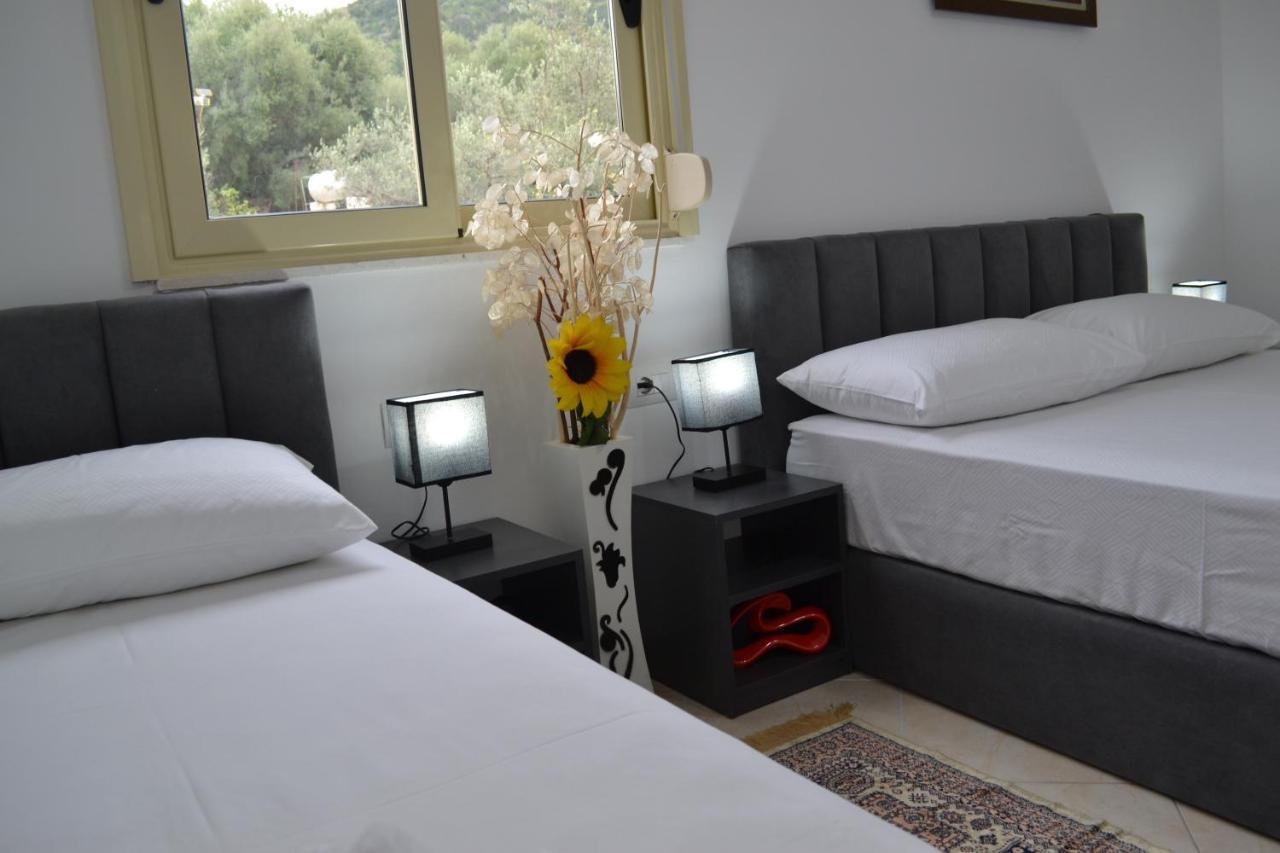 Vlorë Flowers & Green 2 Bedrooms Apartment & Box Garage מראה חיצוני תמונה