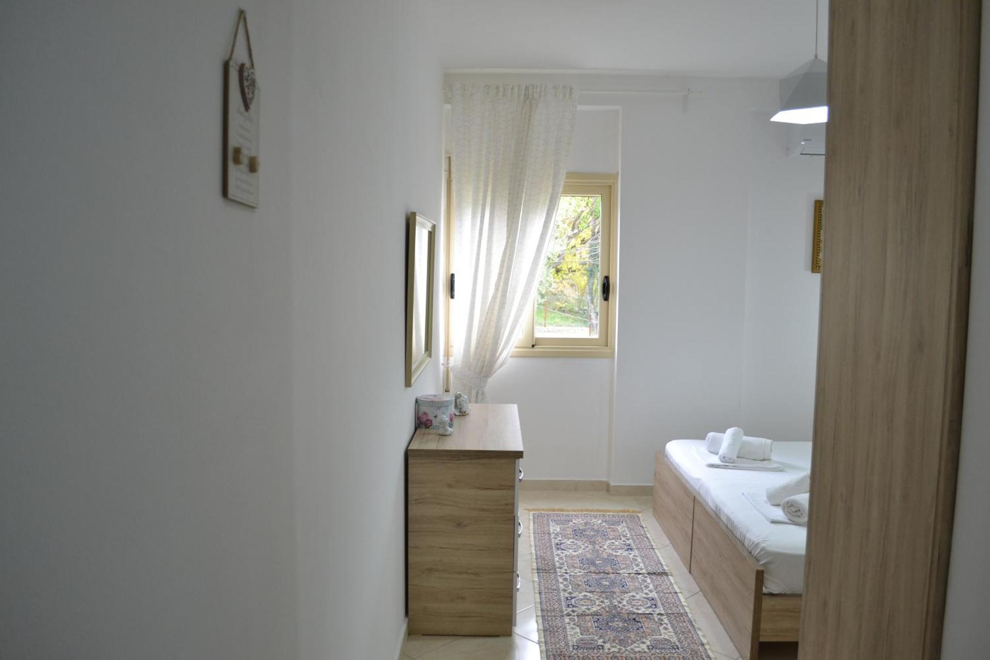 Vlorë Flowers & Green 2 Bedrooms Apartment & Box Garage מראה חיצוני תמונה